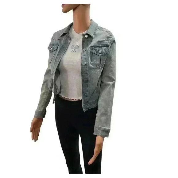Light Wash Cropped Denim Jacket with Distressed Details- New - Picture 5 of 9
